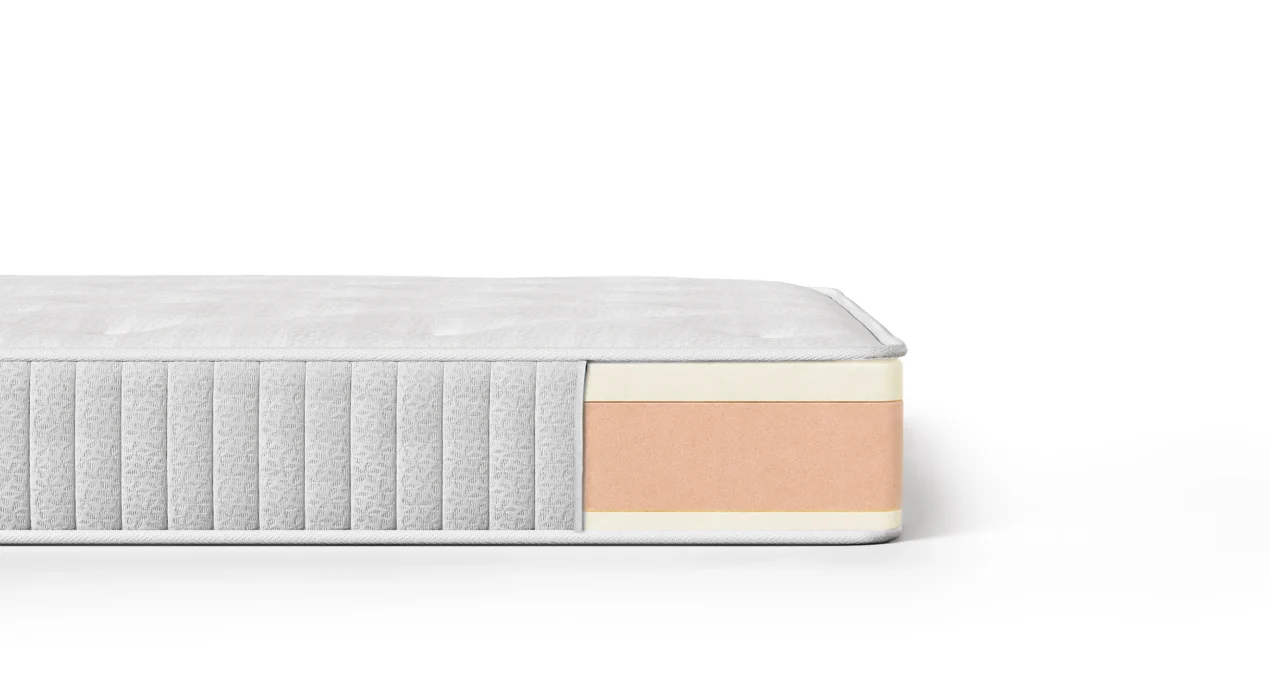 CORRADO madratsi lõige vedrudeta struktuuri ja memory foam kihtidega.
