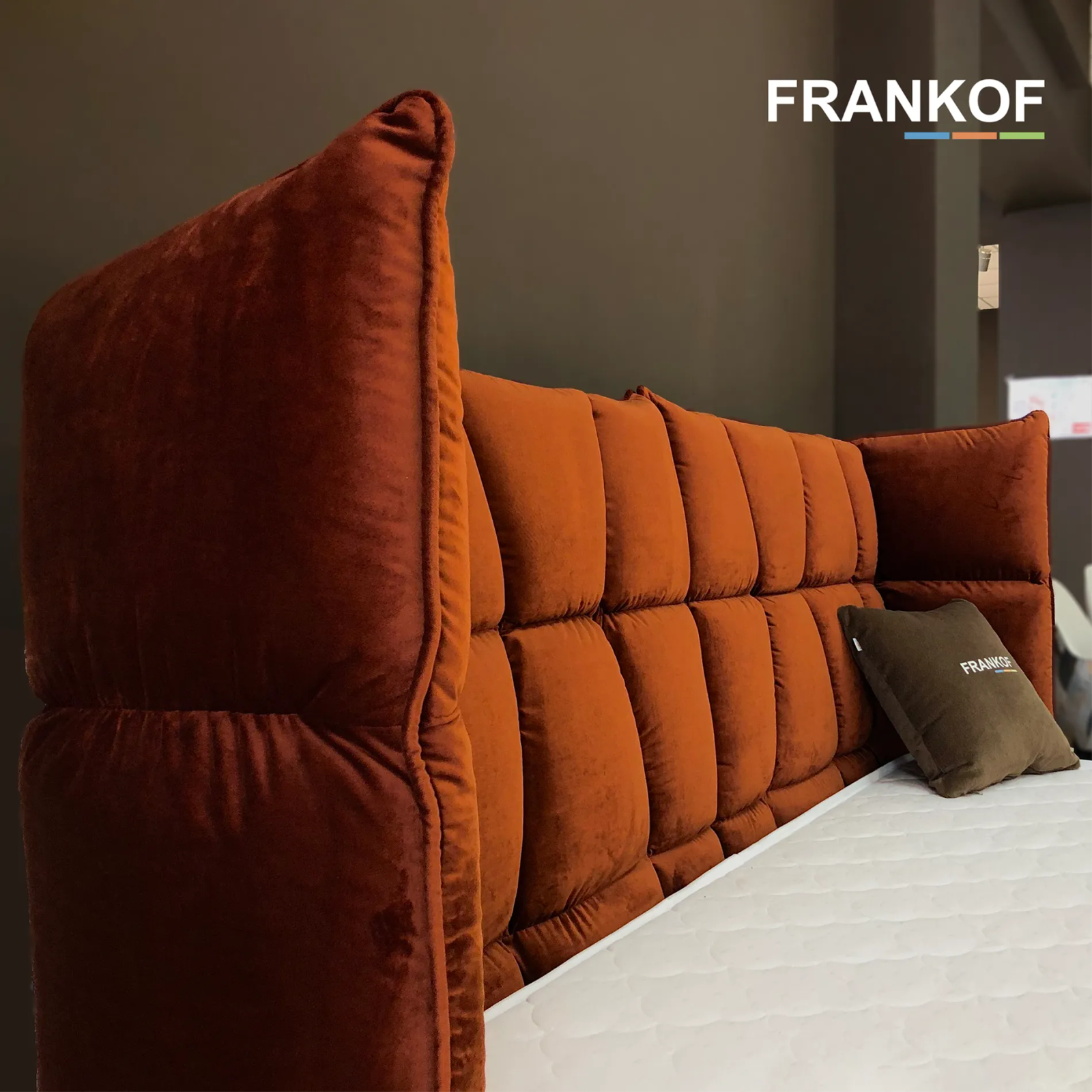 CAPRI BED visuaal magamistoa voodi funktsioonide ja disaini rõhuga