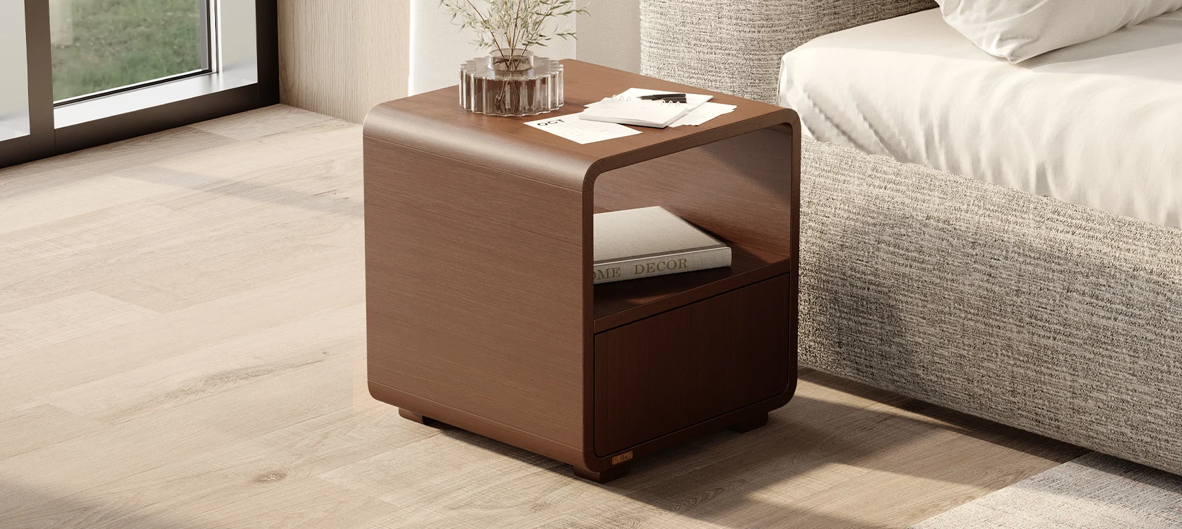 cruse_bedside01.1